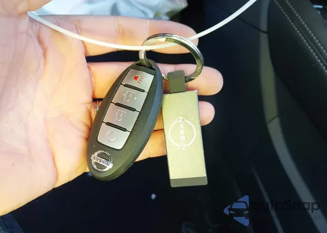 2021 Nissan Kicks Sv Xtronic Cvt z USA, uszkodzony, nr VIN 3N1CP5CV5ML493862